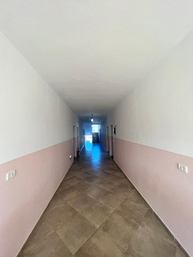 Kamberi Hotel & Apartments 2 Velipojë エクステリア 写真