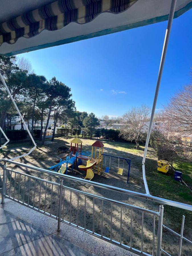 Kamberi Hotel & Apartments 2 Velipojë エクステリア 写真